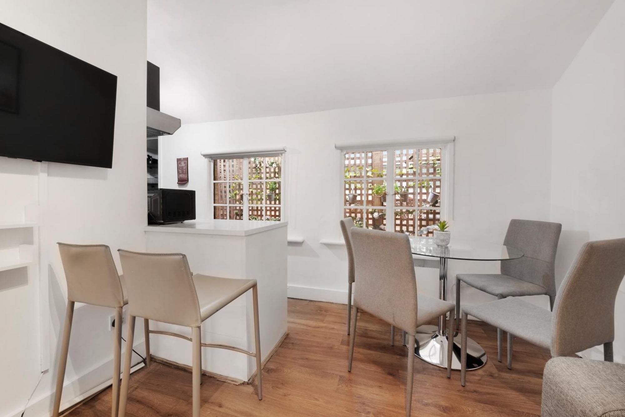 2 Bed Piccadilly Apartment 1 Londres Exterior foto